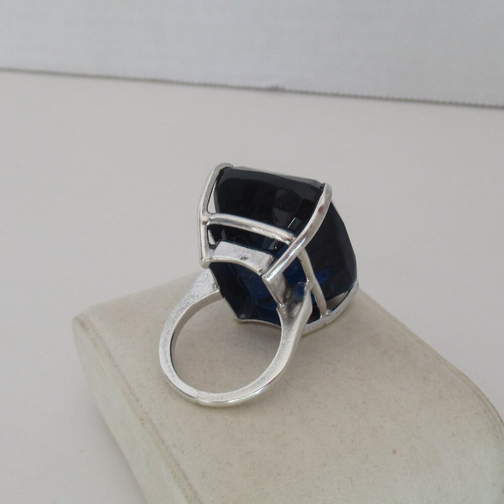 Vintage Sterling Silver Large Blue Treated Stone 16 carat Size 7 Cocktail Ring - Picture 6 of 12